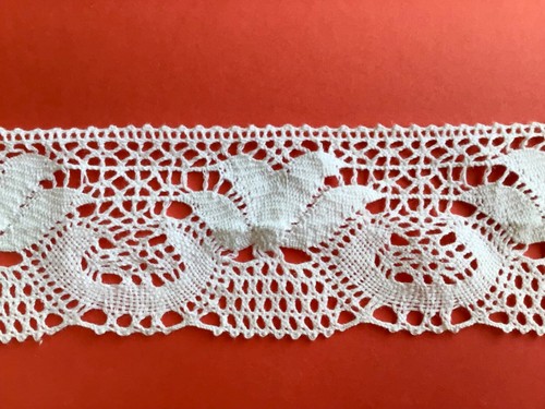 Metres quality white floral - metres,