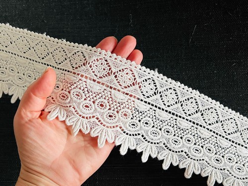 Vintage guipure lace - 3.5", 90mm